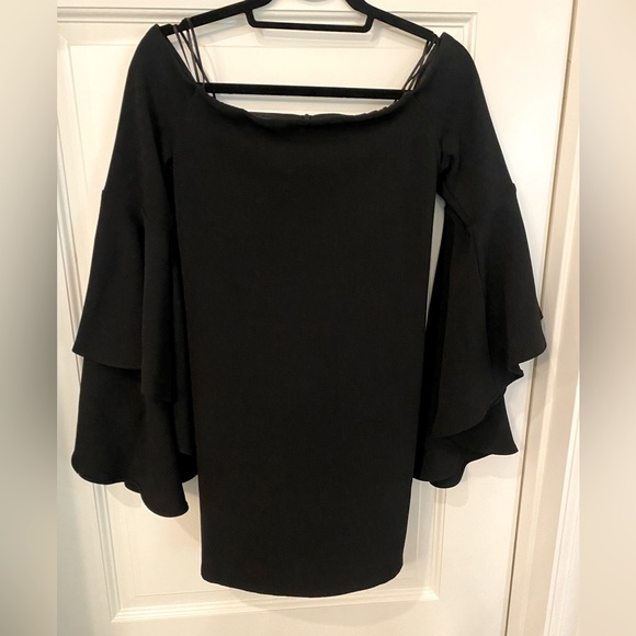 Backstage off shoulder dress - Picture 2 of 4